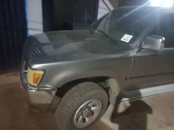 Toyota Hilux CD SR5 4X4 2.8 Diesel 1999