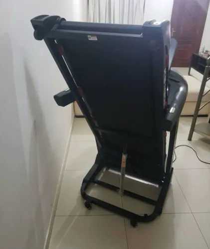 Esteira profissional  likos 110v 