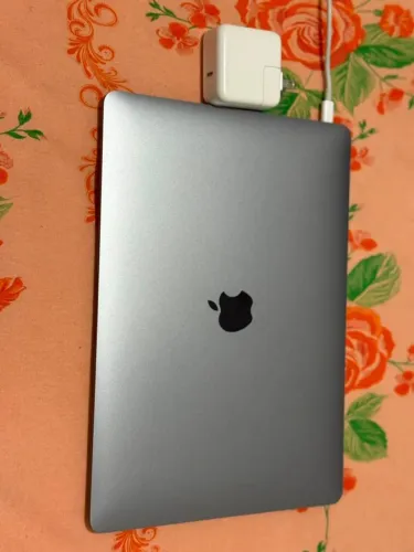 MacBook M1