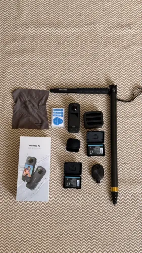INSTA 360 X3 KIT COMPLETO - SEMINOVO