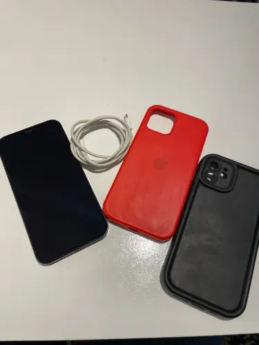 iPhone 12 128GB + 2 Capinhas + Cabo | R$ 1.200