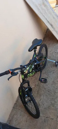 Bicicleta infantil masculina nova