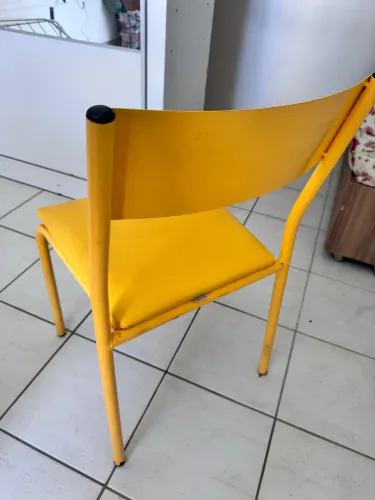 Cadeira tok e Stock