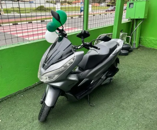 Honda PCX 2019, Flex, Km baixa, moto de fino trato!!