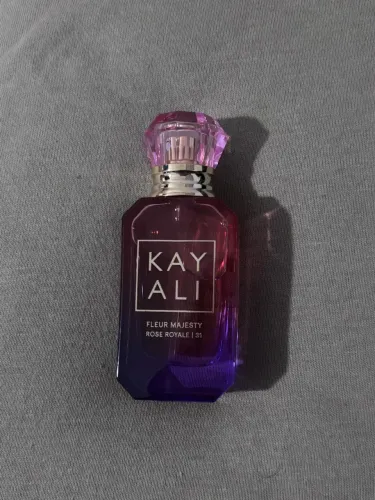Perfume Kayali Fleur Majesty Rose Royale 31