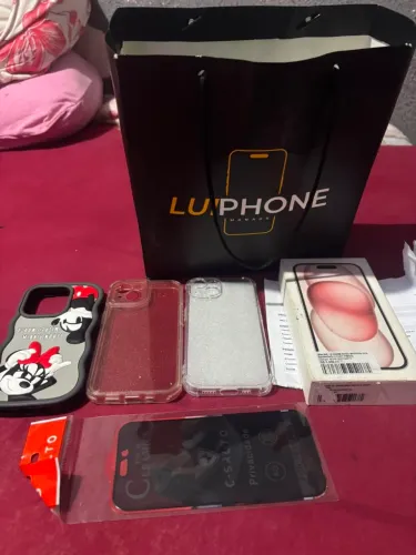 iPhone 15 Rose