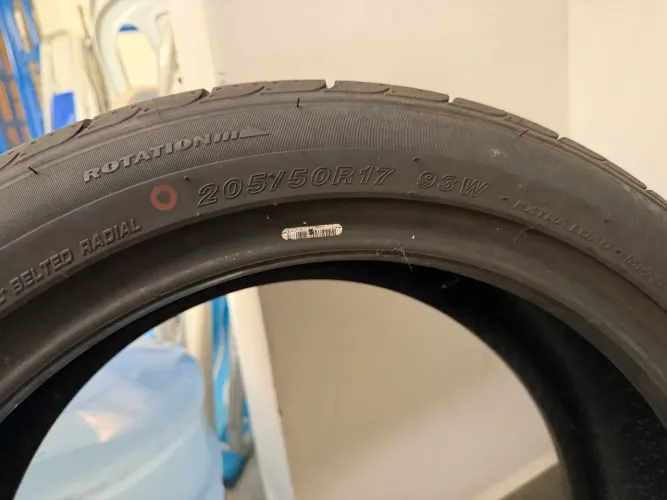 Kit 2 Pneus Aro 17 Westlake 205/50 R17 93w Xl Zupereco Z-108