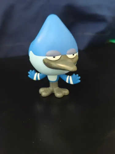Boneco mordecai edição limitada do Burguer king