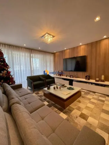 Apartamento com 4 quartos à venda, 212 m² por R$ 2.100.000 - Zona 01 - Maringá/PR