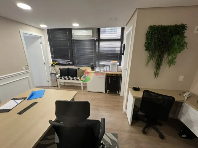 Sala /Conjunto Comercial Mobiliado Para Locação, com 40,30m², 2 lavabos e Vaga, na Rua Tup
