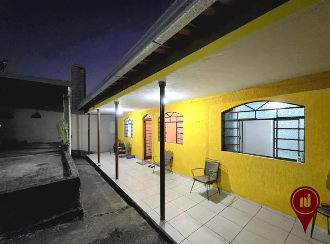 Casa com 3 dormitórios para alugar, 120 m² por R$ 5.330/mês - Palmeiras - Belo Horizonte/M