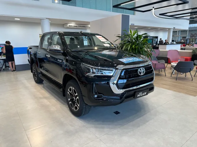 Toyota Hilux CD SRV 4X4 2.8 TDI Diesel Aut. 2026