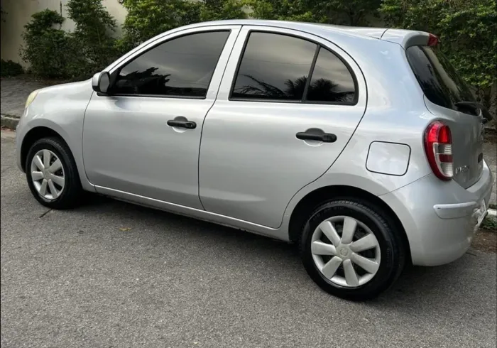 Nissan March S 1.0 16V Flex Fuel 5P 2013
