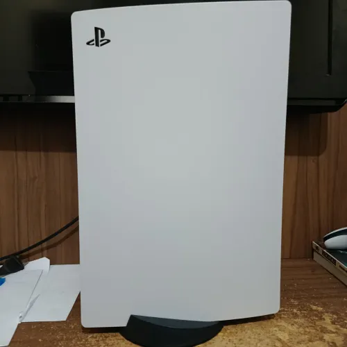 PS5 MÍDIA FÍSICA + FIFA20