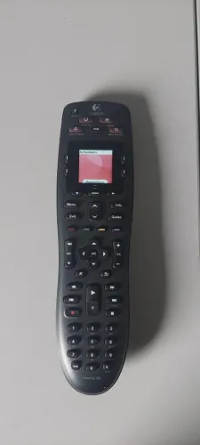 Logitech Controle remoto universal Harmony 700