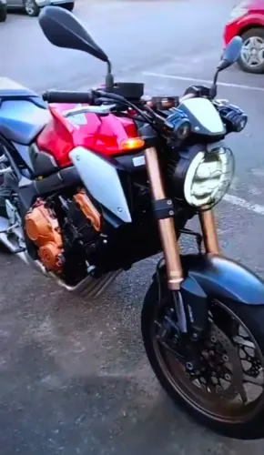 Vendo moto conservada não aceito troca valor 48.500