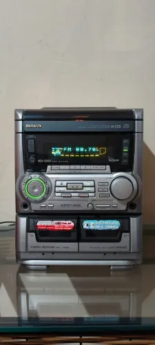 Central Aiwa Nsx-S559 funcionando com detalhes