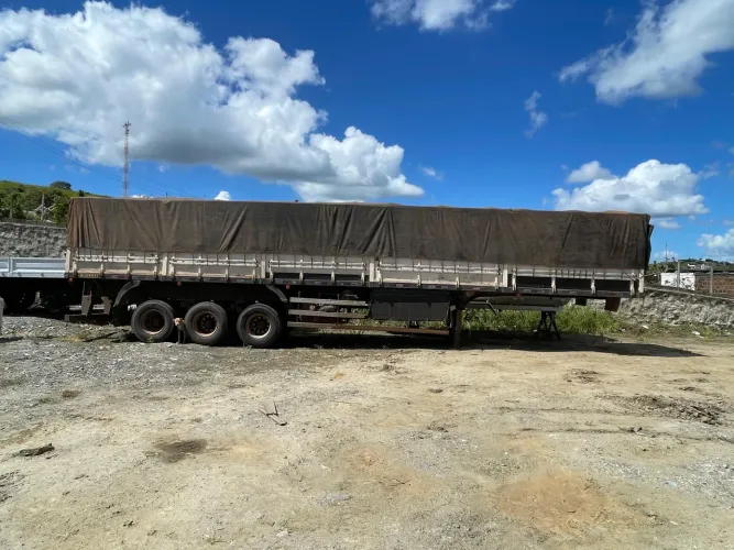 CARRETA GRANELEIRA