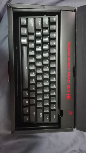 TECLADO MAGNÉTICO MAD 60HE