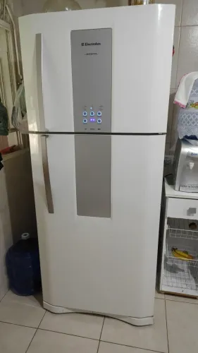 Geladeira Eletrolux Frost Free gigante 553 litros funcionando perfeitamente tudo certinho