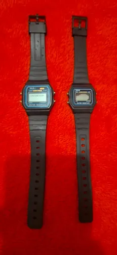 Relógio Aqua Vintage com pulseira emborrachada