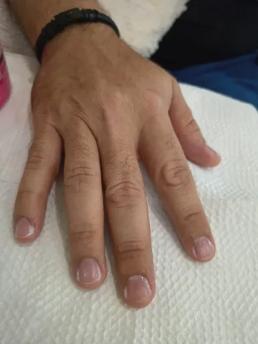 Manicure & Pedicure