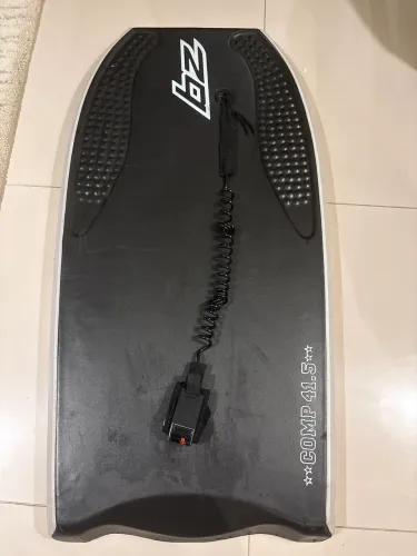 Prancha Bodyboard BZ COMP 41.5 com Leash - Bom Estado