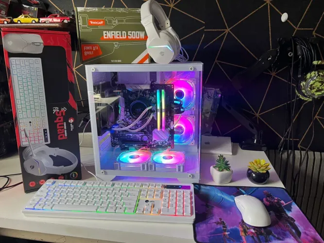 PC Gamer Ryzen 7 5700G + 16Gb DDR4 + Periféricos