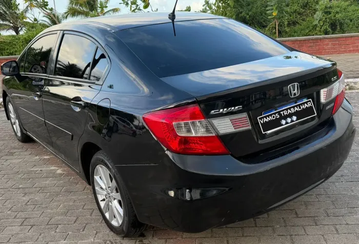 Honda Civic Sedan LXS 1.8/1.8 Flex 16V Mec. 4P 2014