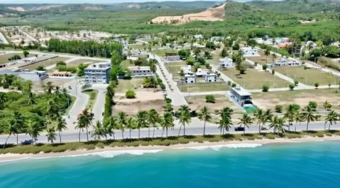Lote sem taxa de marinha Condomínio Portal de Japaratinga beira mar - pronto construir