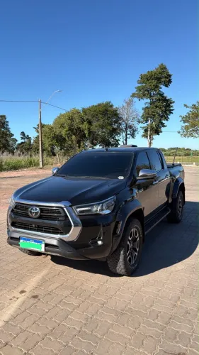 Toyota Hilux CD SRX Plus 4X4 2.8 TDI Die. Aut. 2024