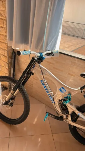 Santa Cruz v10 2004