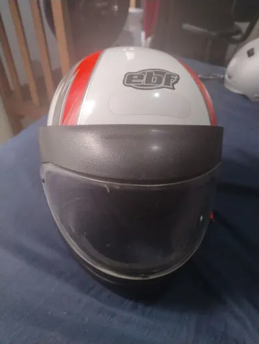 Capacete