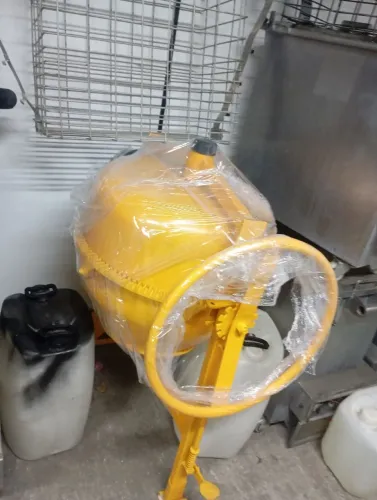 Betoneira usada desapegando