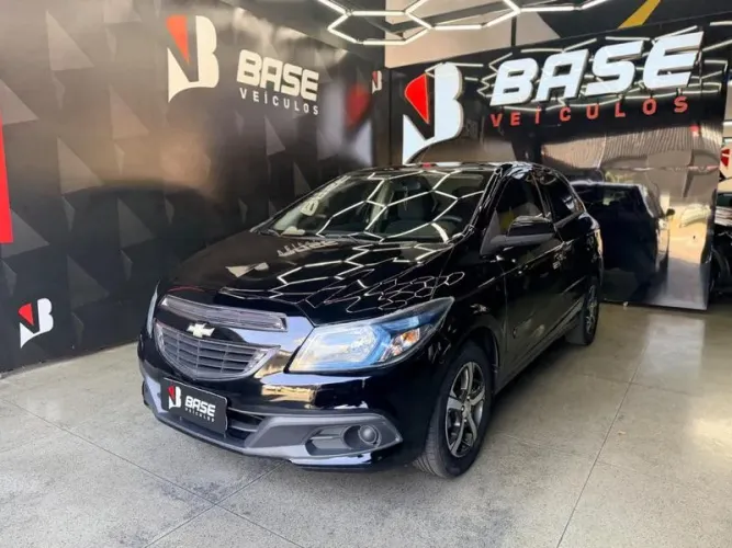 Chevrolet Onix Hatch LT 1.4 8V Flex Mec. 4P 2014