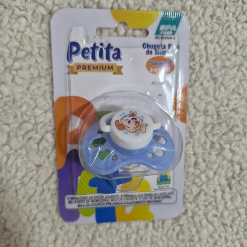 Kit com duas chupetas novas