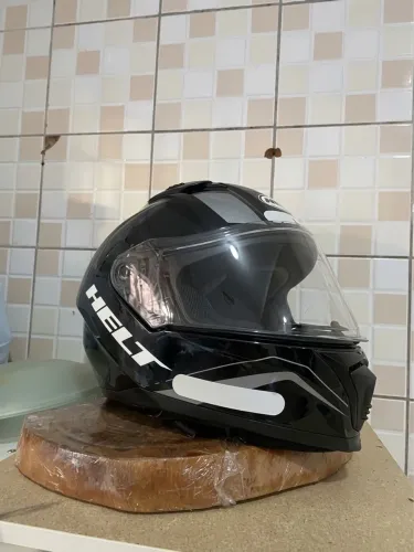Capacete helt