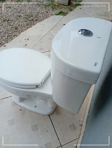 Vaso sanitário de porcelana para criança