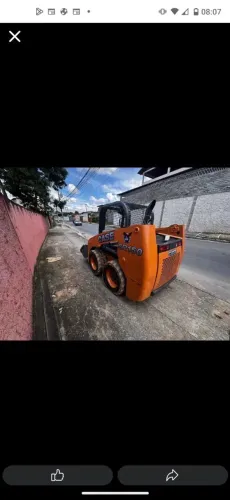 Mini Carregadeira SR150 CASE ano 2010