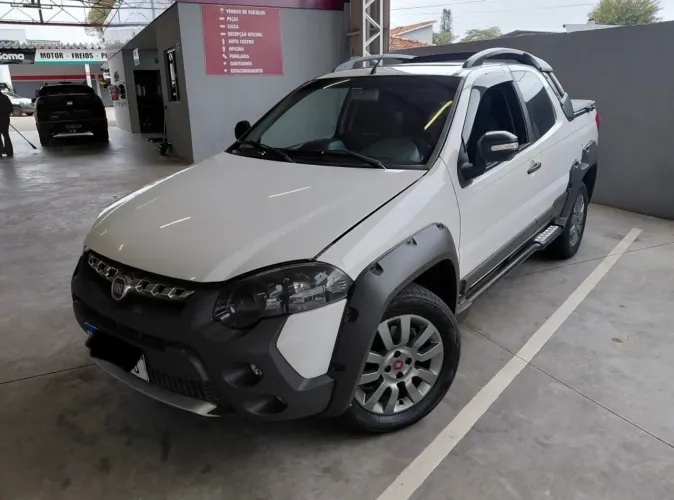 Fiat Strada Adventure1.8/ 1.8 Locker Flex CD 2015
