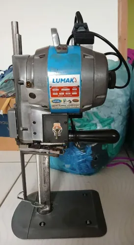 Vendo Máquina de corte industrial