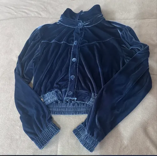 Conjunto azul de veludo