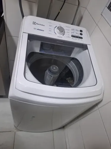 Máquina de Lavar 13kg Electrolux Essential Care