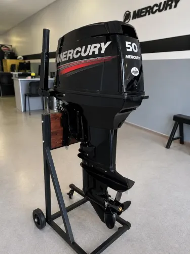 Motor de Popa Mercury 50 HP | Comando à Distância | Power Trim | 3 Anos de Garantia