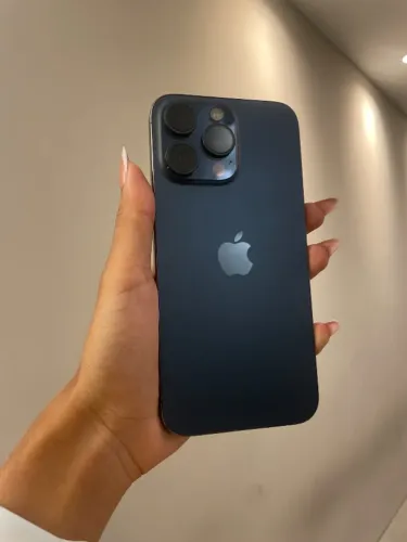 IPHONE 15 PRO MAX 256GB, TELA GENUINA, 03 MESES DE GARANTIA, LOJA NO RIOMAR.