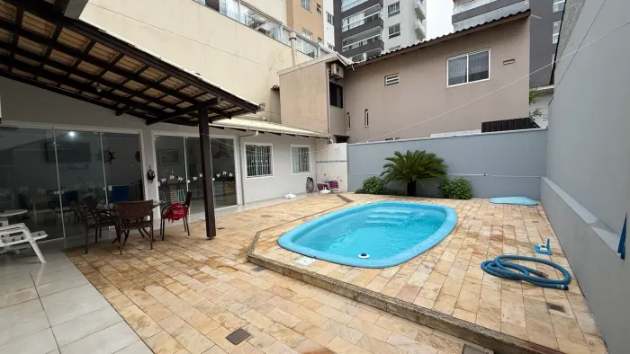 Piscina 3x5x1.40  semi nova