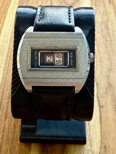 Relógio Relation Swiss Jump Hour - 1970