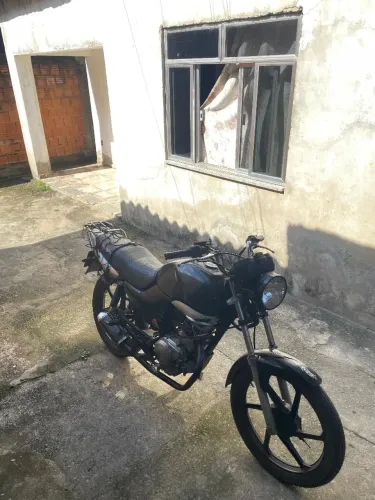 Vendo Ybr 125 com documentação em dia