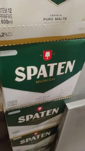 Vendo 200 cascos de cerveja da marca SPATEN . R$:1,00 cada  