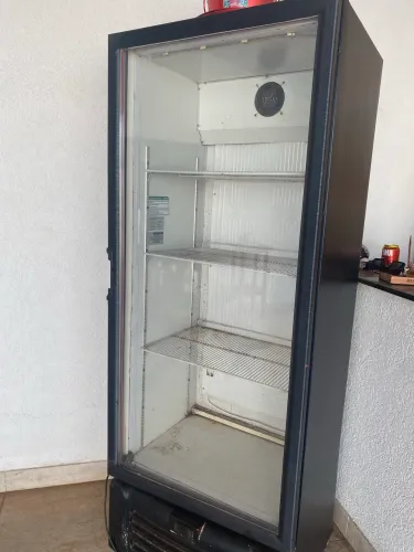 Cervejeira freezer 410 litros